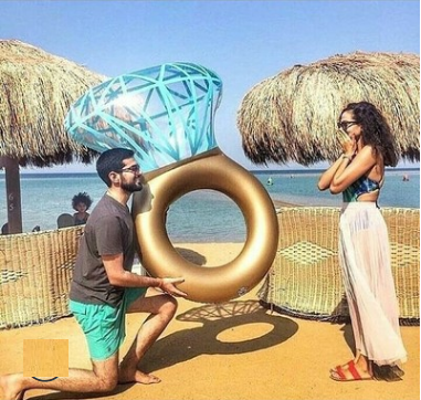 Diamond Ring Inflatable Pool Float for Travel Photography